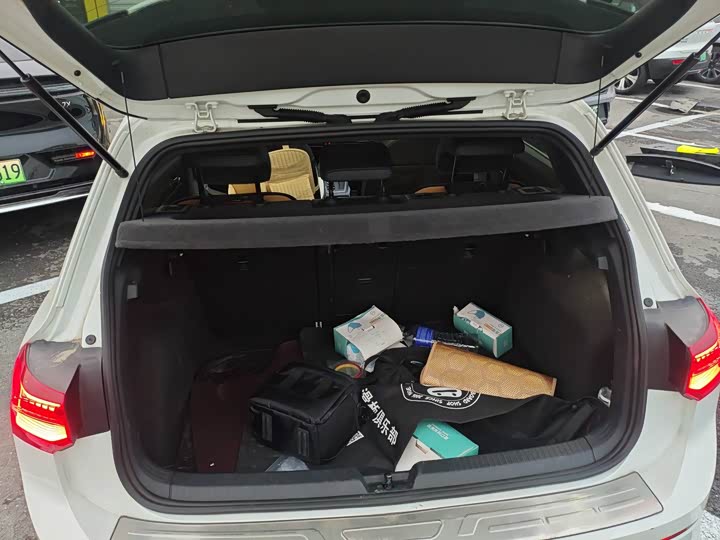 Фото 8 - Volkswagen Golf