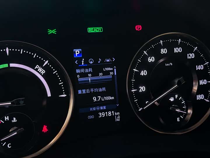 Фото 8 - Toyota Vellfire