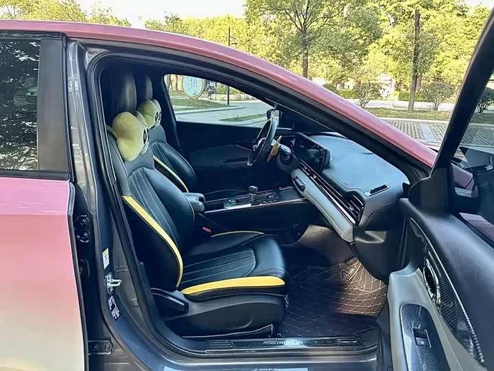 Фото 9 - GAC Trumpchi Empow R