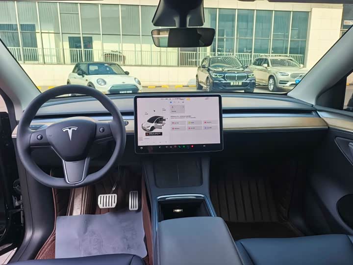 Фото 4 - Tesla Model Y