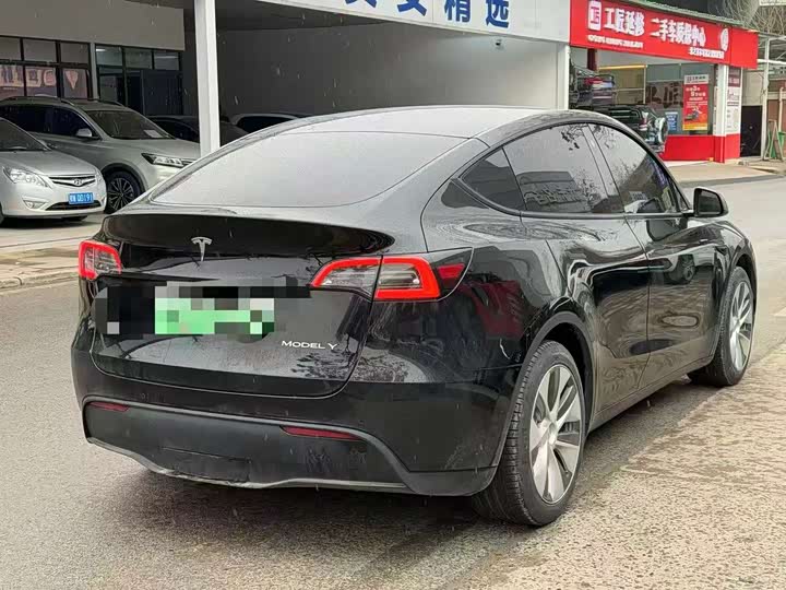 Фото 7 - Tesla Model Y