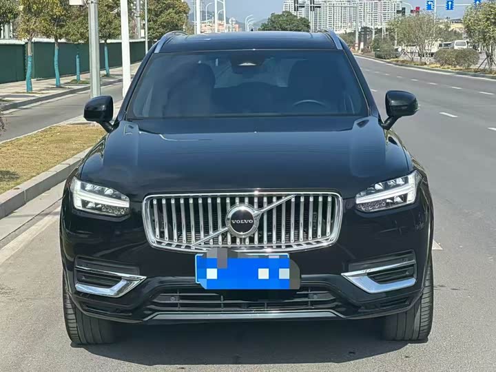 Фото 2 - Volvo XC90