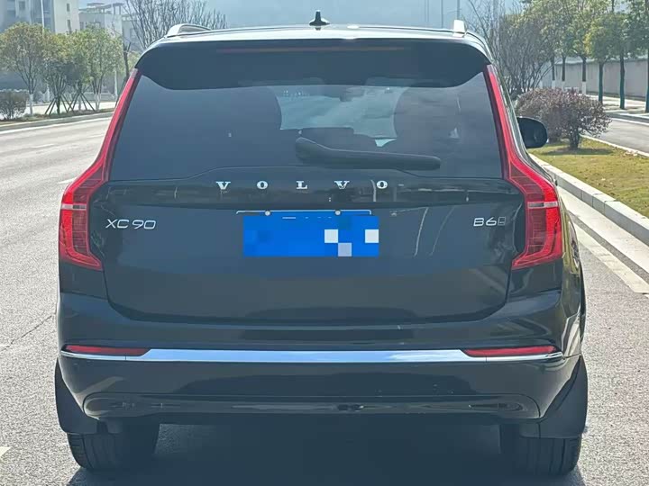 Фото 3 - Volvo XC90