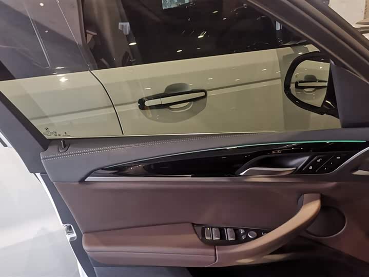 Фото 7 - BMW iX3