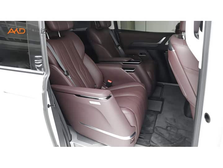 Фото 8 - Buick GL8 Century