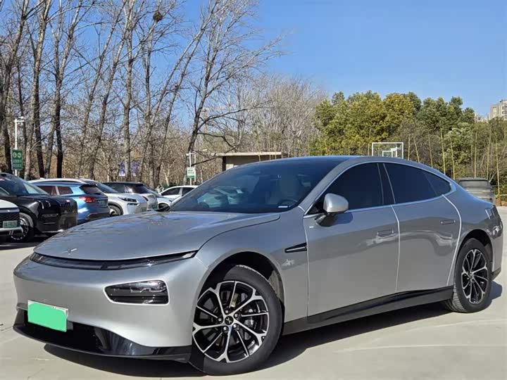 Фото 1 - XPeng P7