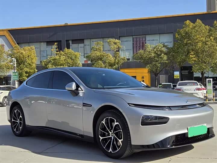 Фото 3 - XPeng P7