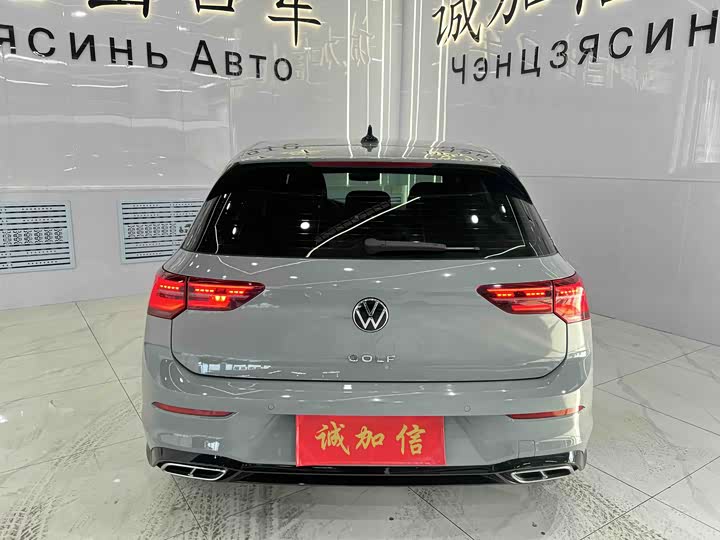 Фото 2 - Volkswagen Golf