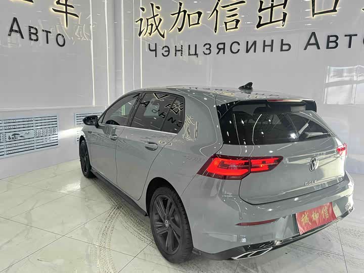 Фото 6 - Volkswagen Golf