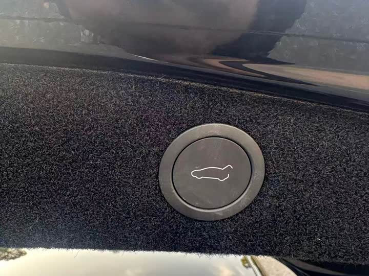 Фото 7 - Tesla Model 3