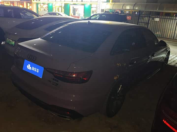 Фото 3 - Audi A4L