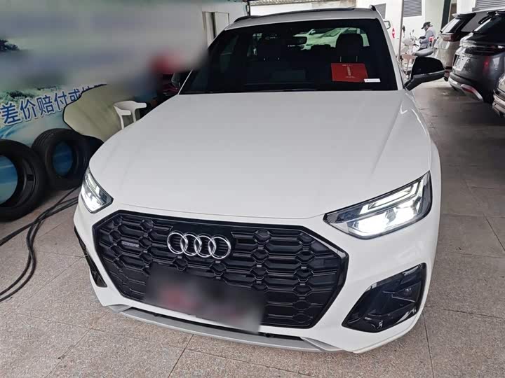 Фото 3 - Audi Q5L