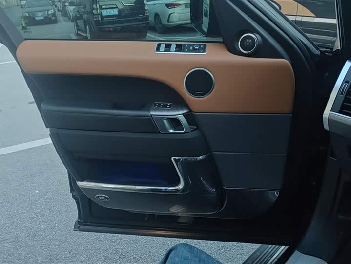 Фото 7 - Land Rover Range Rover Sport