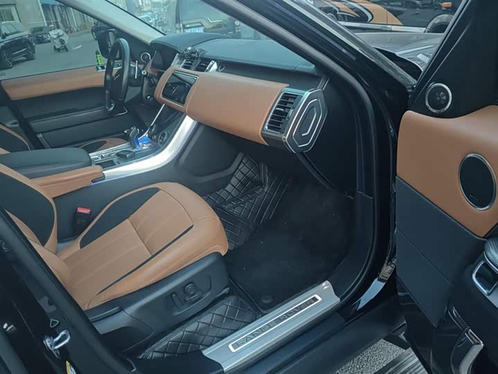 Фото 8 - Land Rover Range Rover Sport