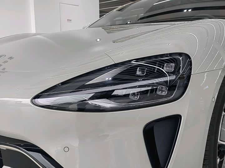 Фото 7 - Xiaomi SU7