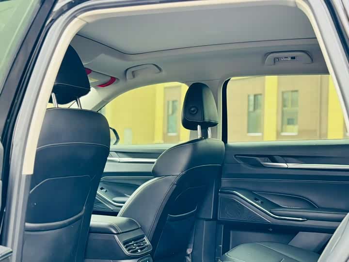 Фото 6 - Haval H6