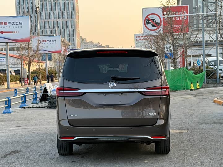 Фото 5 - Buick GL8 ES