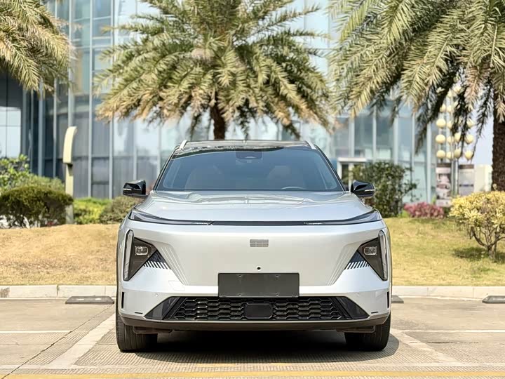 Фото 2 - Geely Galaxy L7