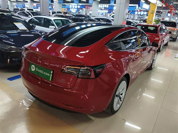 Фото 7 - Tesla Model 3