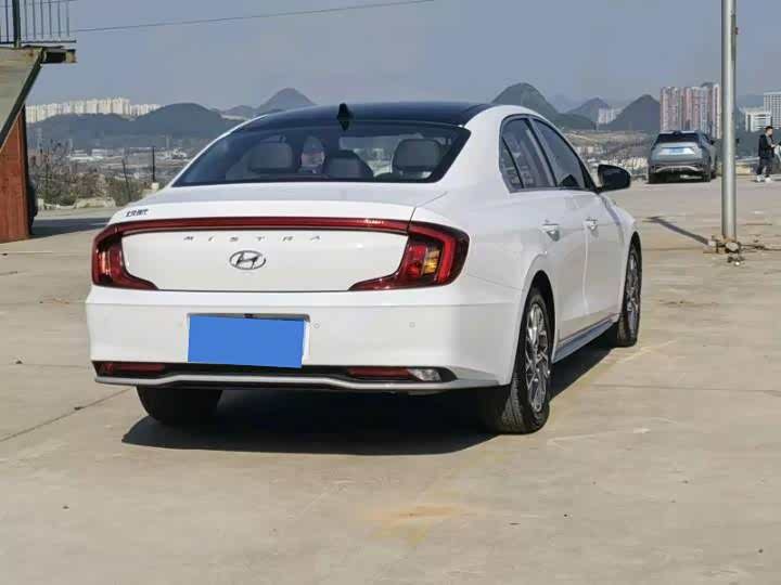 Фото 8 - Hyundai Mistra