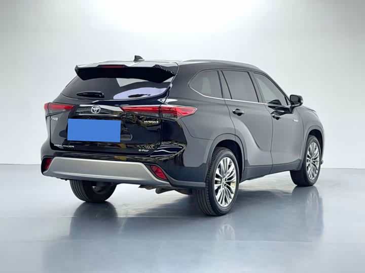 Фото 4 - Toyota Highlander