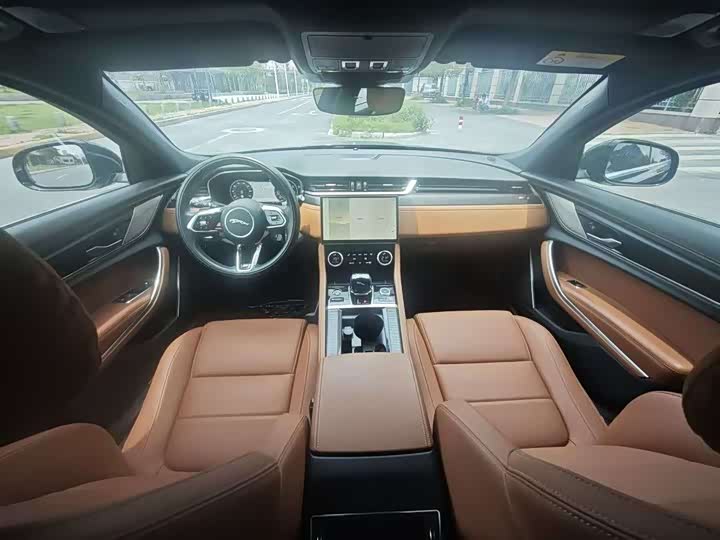 Фото 6 - Jaguar XF L