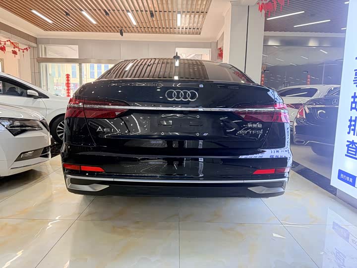 Фото 3 - Audi A6L
