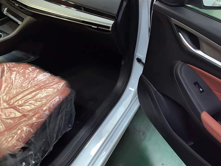 Фото 8 - Changan Eado Plus