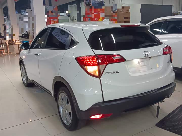 Фото 5 - Honda Vezel