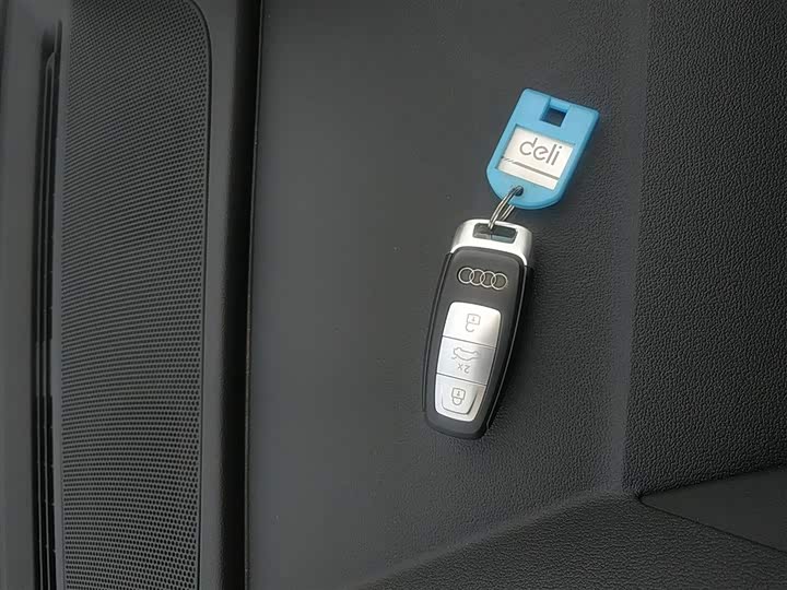 Фото 9 - Audi A3