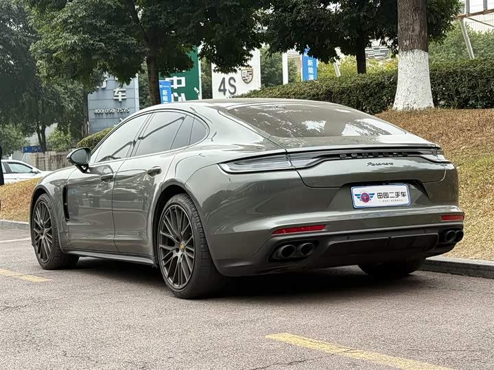 Фото 5 - Porsche Panamera