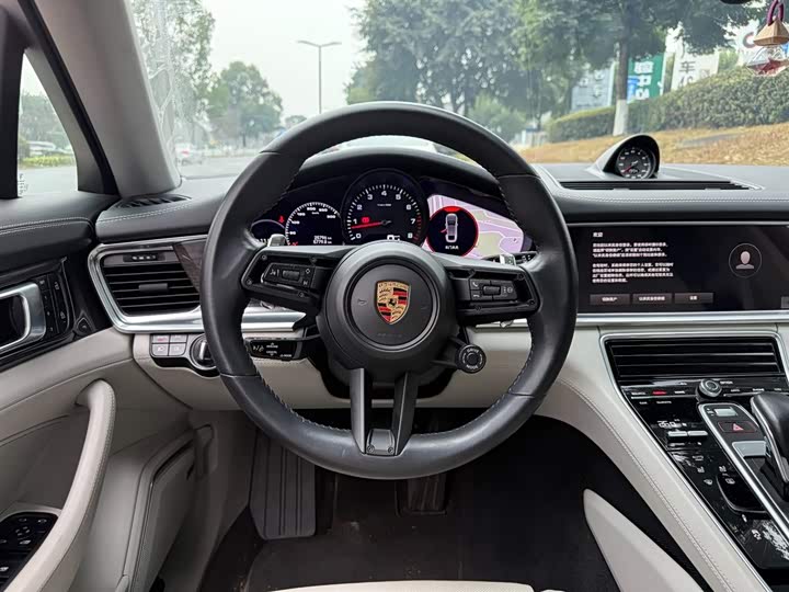 Фото 6 - Porsche Panamera