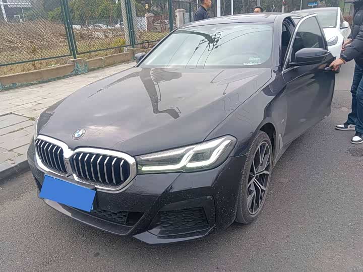 Фото 1 - BMW 5 Series