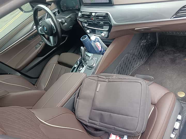 Фото 5 - BMW 5 Series