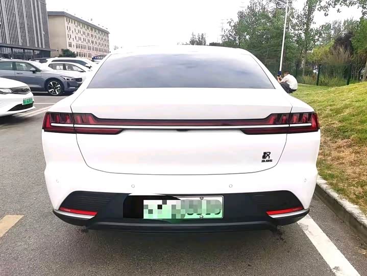 Фото 3 - BYD Han