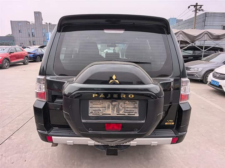 Фото 5 - Mitsubishi Pajero