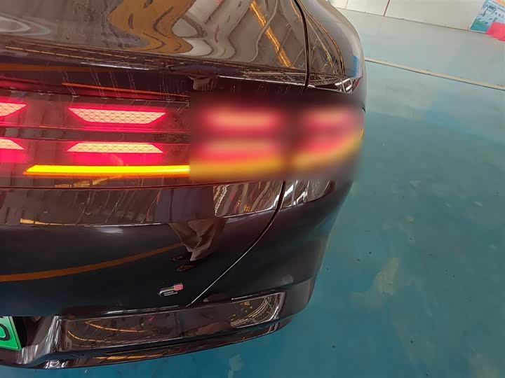 Фото 8 - Denza Z9