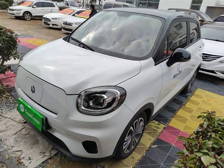 Фото 1 - Leapmotor T03