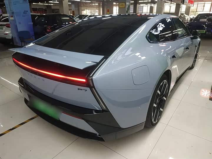 Фото 7 - XPeng P7