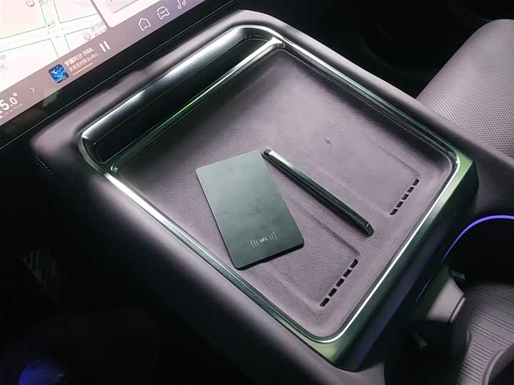 Фото 9 - XPeng P7