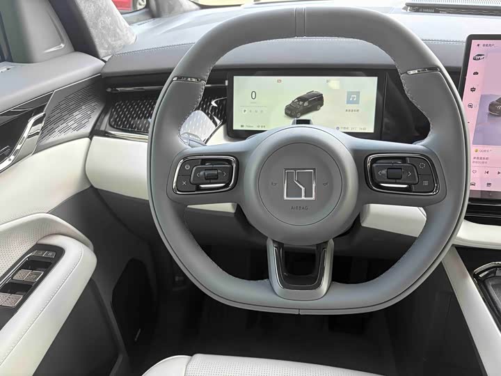 Фото 9 - Zeekr 009