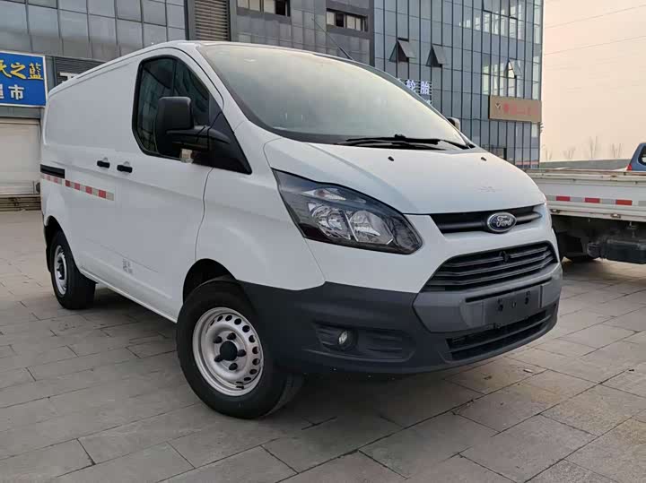 Фото 1 - Ford Transit