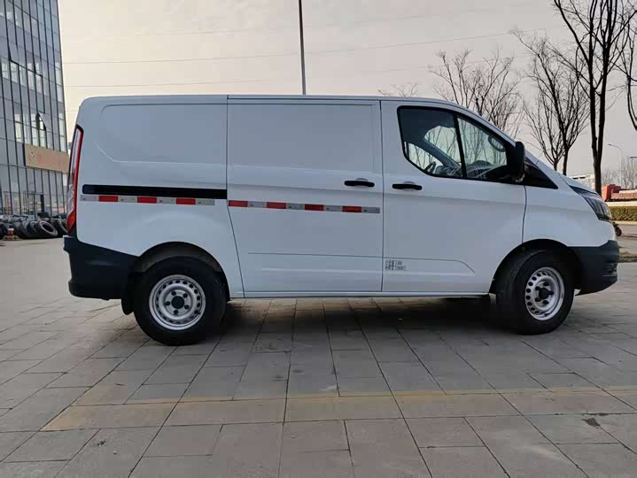 Фото 7 - Ford Transit