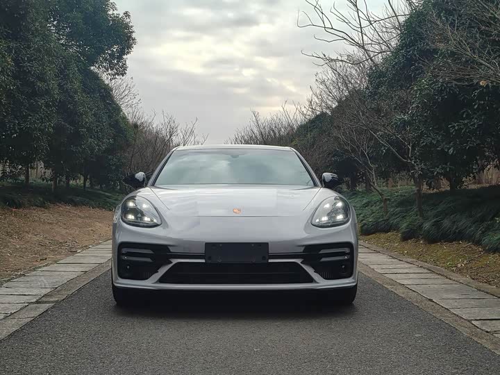 Фото 6 - Porsche Panamera