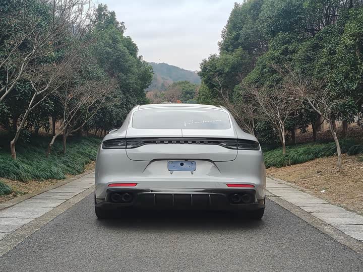 Фото 7 - Porsche Panamera