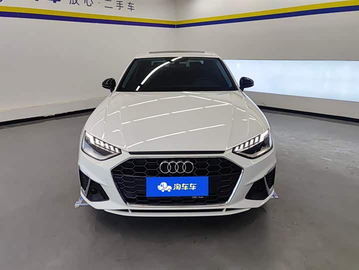 Фото 2 - Audi A4L