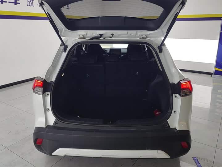 Фото 4 - Toyota Corolla Cross