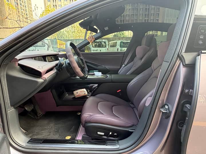 Фото 4 - Xiaomi SU7