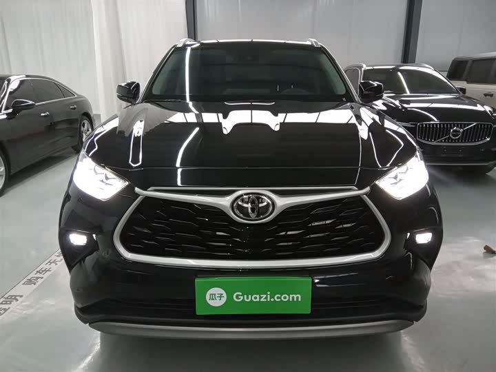 Фото 3 - Toyota Highlander