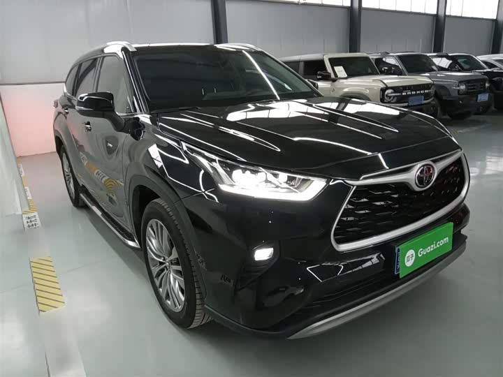 Фото 4 - Toyota Highlander